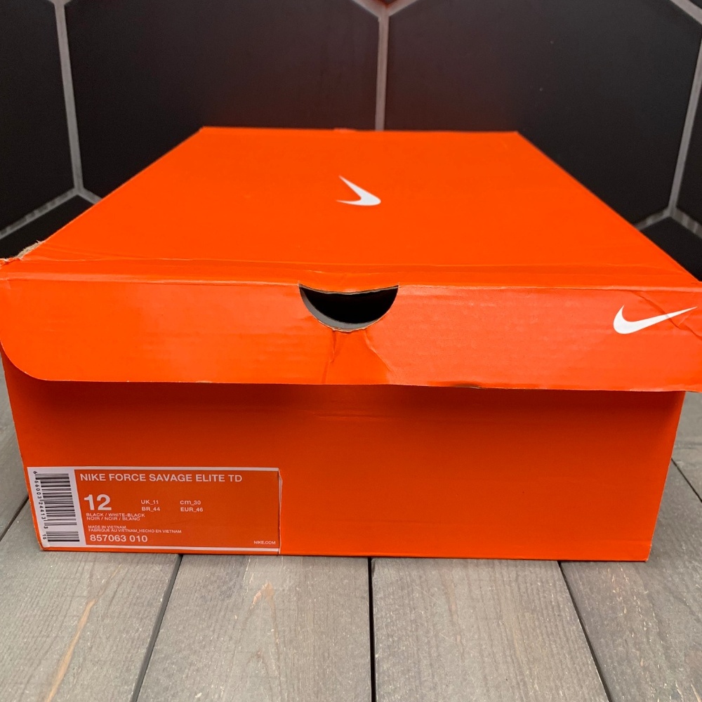 Nike Force Savage Elite TD Black White Cleats - Picture 6 of 6